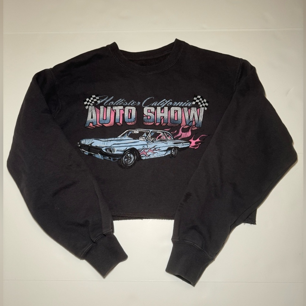 Hollister car crewneck crop top size XS